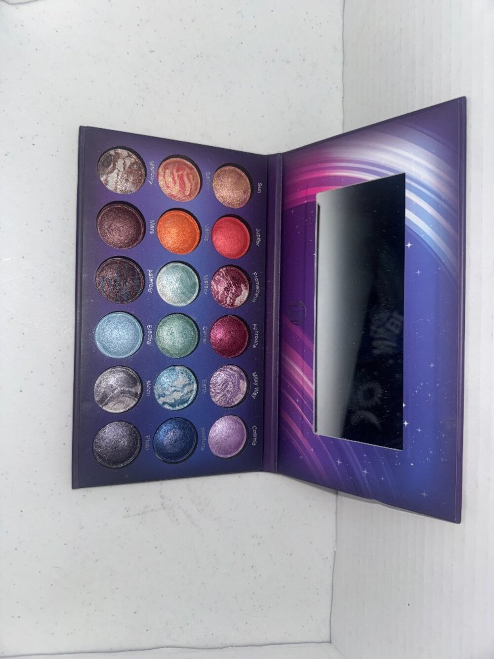 BH Cosmetics Galaxy Chic, Pre-loved